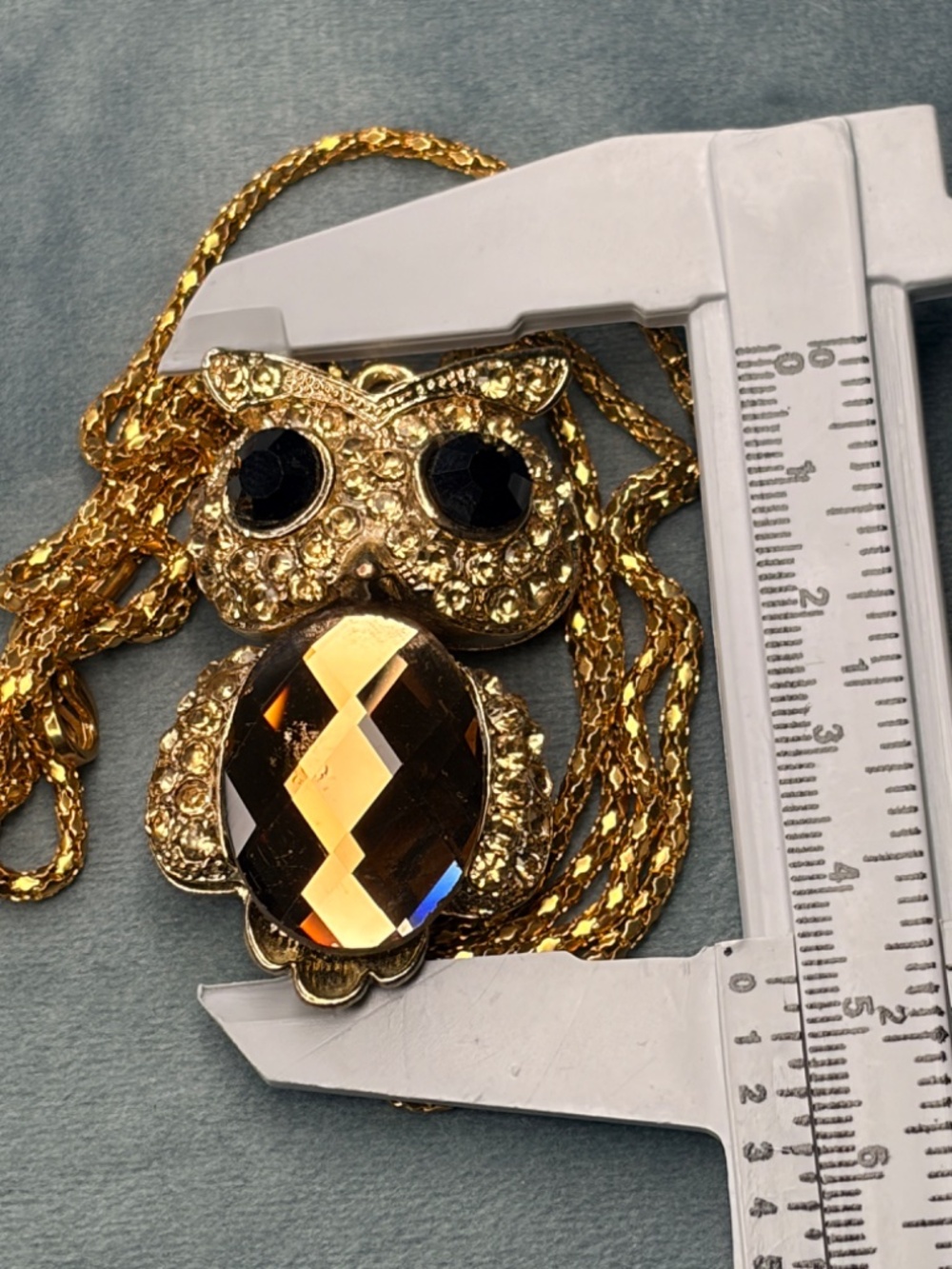 Necklaces - Picture 3 of 9